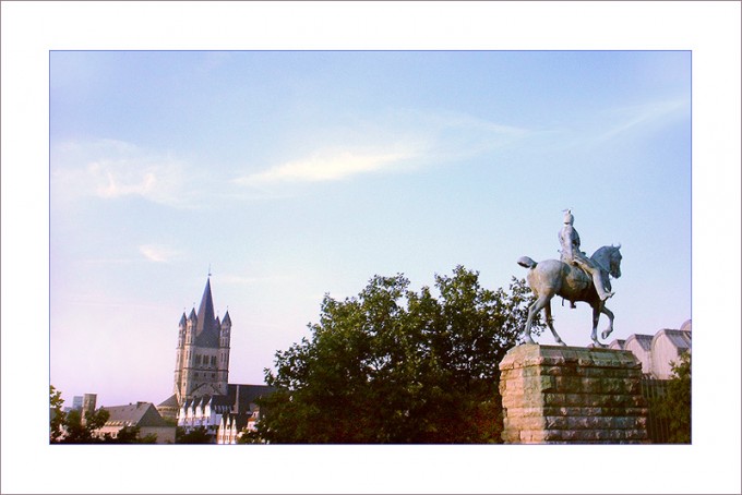 Blick von dieser Rheinbrücke
