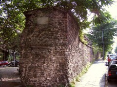 Römische Stadtmauer