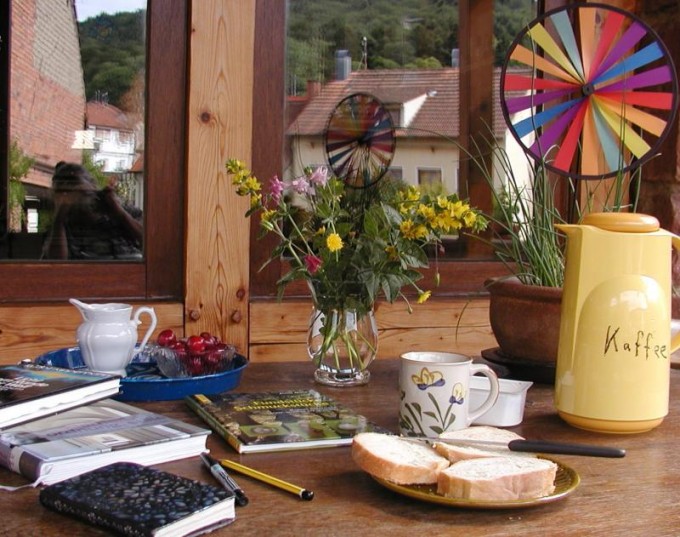 Frühstück auf dem Balkon