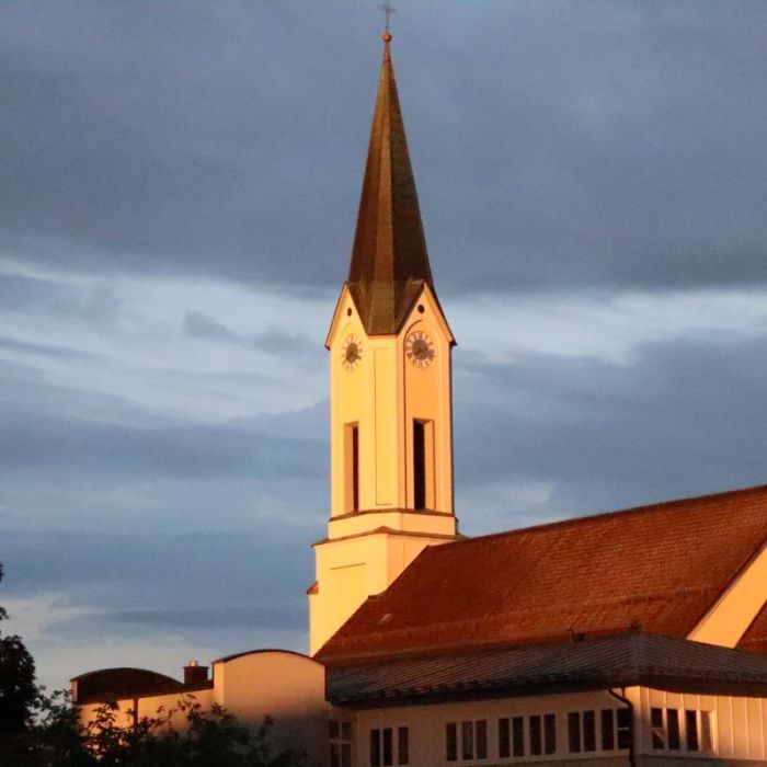 Kirche in der abendsonne