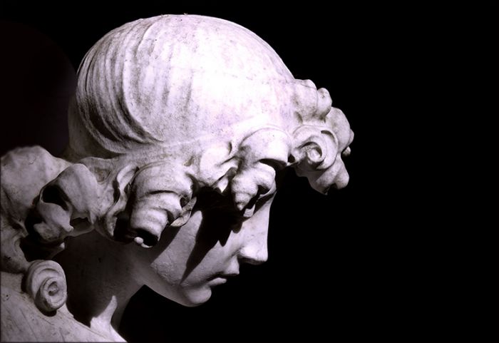 Skulptur auf einem Friedhof