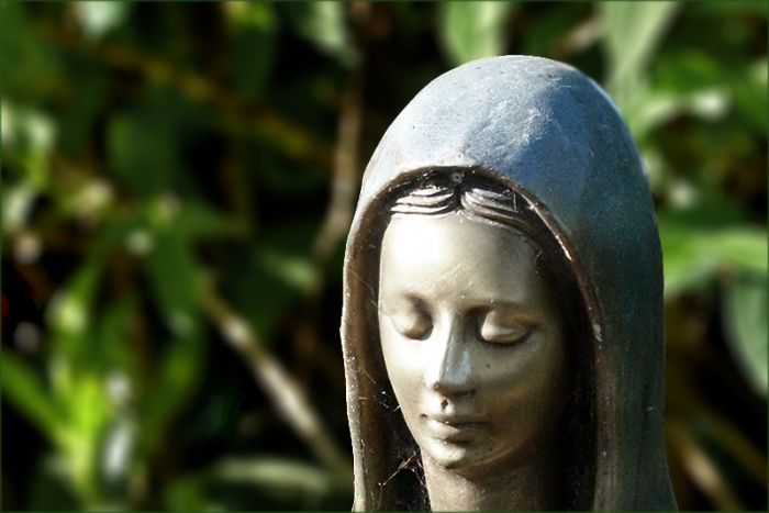 Skulptur auf einem Friedhof