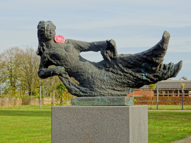Skulptur in einem Schlosspark