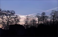 Kondensstreifen oder Chemtrails? Kondensstreifen oder Chemtrails?