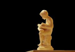 Skulptur "Lesender Knabe" von Antonio Canova Skulptur "Lesender Knabe" von Antonio Canova